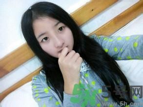 14歲月經(jīng)量多怎么辦？我14歲月經(jīng)量很多怎么回事？