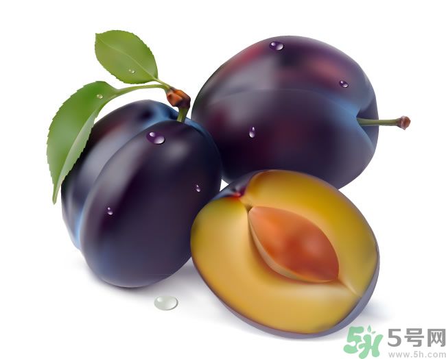 1.保養(yǎng)皮膚：水果中含豐富的抗氧化物質維生素E和微量元素，可以滋養(yǎng)皮膚，其美容效果可不是一般的化妝品可比的。