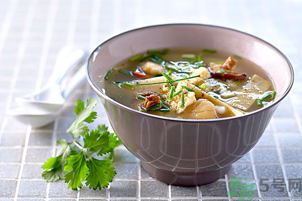 春天吃什么食物排肝毒？排肝毒吃什么最好？