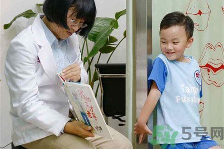 口吃是結(jié)巴嗎？口吃怎么辦能矯正嗎？