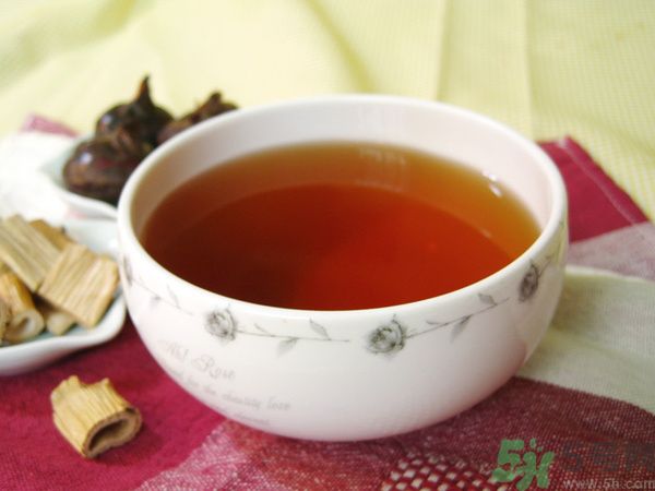 早上起床惡心想吐是怎么回事？起床惡心怎么辦？