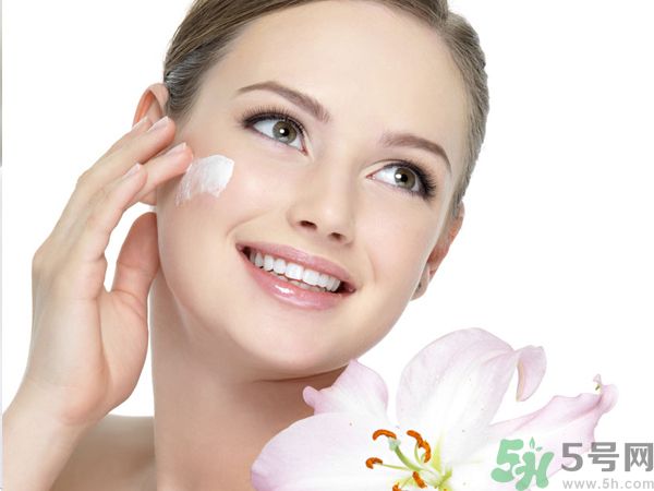晚上怎樣護(hù)膚才是最好？晚上護(hù)膚的步驟有哪些?
