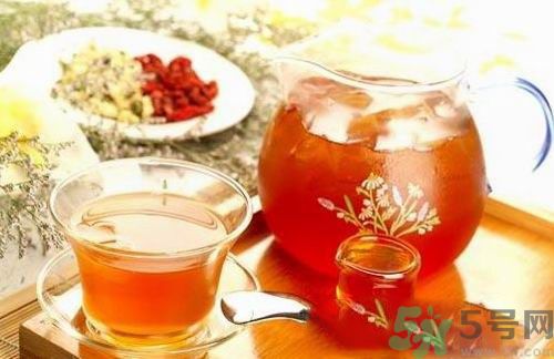 春天喝菊花茶好嗎？女性春天喝什么茶最好？