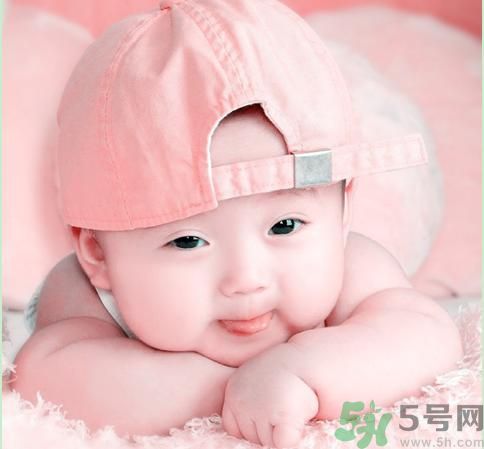 爸爸能單獨(dú)照顧寶寶嗎？爸爸怎樣照顧寶寶？