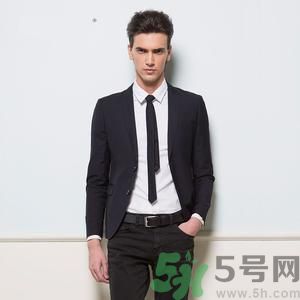 做仰臥起作可以練腹肌嗎？怎樣快速練出腹肌？
