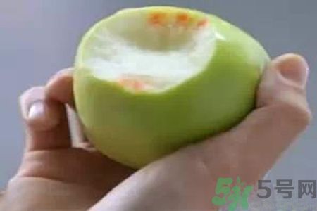 牙齦出血是怎么回事？牙齦出血怎么辦？