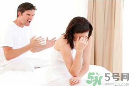 男人劈腿的表現(xiàn)有哪些？怎么判斷一個男人是否劈腿？
