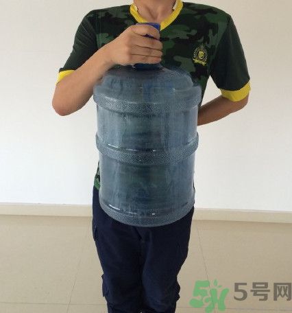 a4腰也叫水桶腰是什么意思？a4腰也叫水桶腰圖片？ 