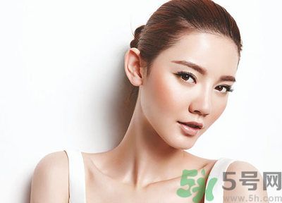 身體美白有哪些小妙招？要想美白要注意什么？