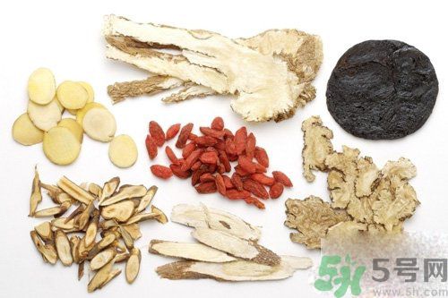 月經(jīng)量少怎么調(diào)理？月經(jīng)量少是什么原因？