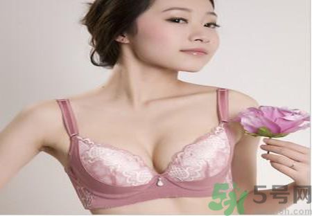 什么內(nèi)衣聚攏效果好？什么內(nèi)衣穿著舒服？