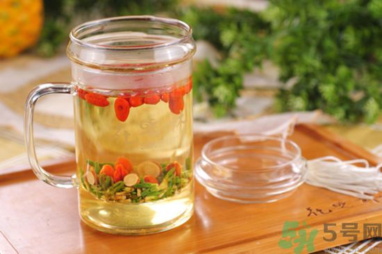 眼睛干澀怎么辦？眼睛干澀吃什么好？