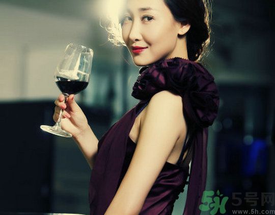怎樣做一個(gè)好妻子？做一個(gè)好妻子要滿足的10條標(biāo)準(zhǔn)！