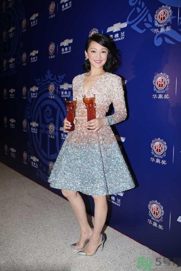 腿不夠長要穿什么？腿不夠長要穿它成就長腿！