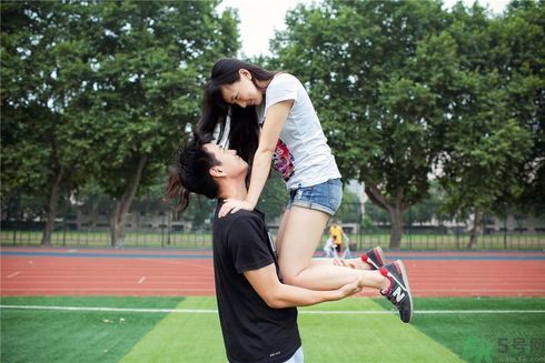 情侶最萌身高差是多少？女生多高最好？