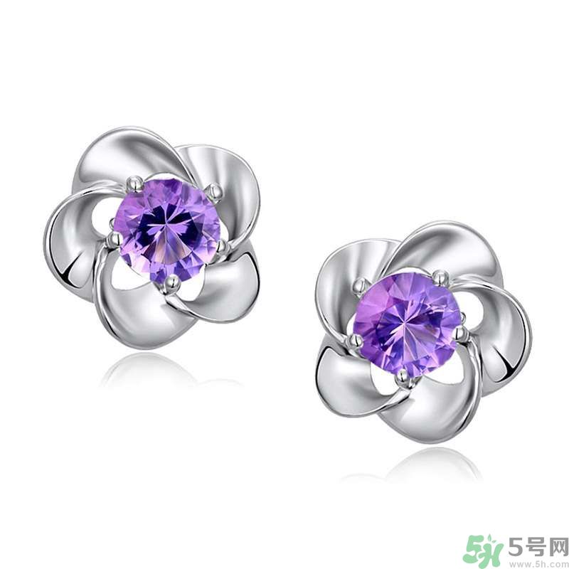 耳環(huán)適合臉型氣質(zhì)最重要？不同臉型適合什么耳環(huán)？