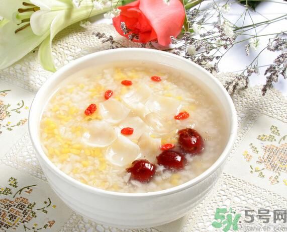 貧血吃什么補(bǔ)血？貧血吃阿膠好嗎？