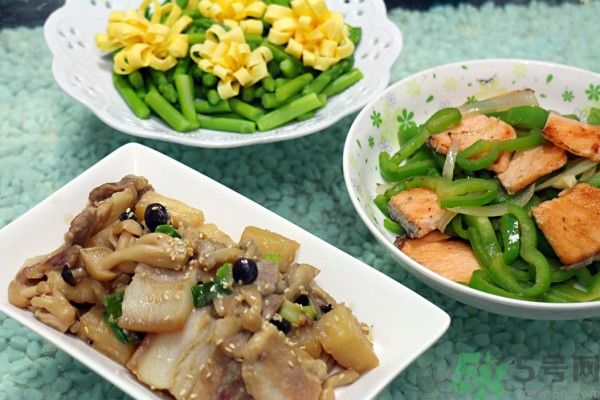 蘆筍開花了還可以吃嗎？蘆筍尾部開花能吃嗎？