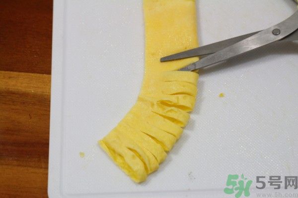蘆筍開花了還可以吃嗎？蘆筍尾部開花能吃嗎？
