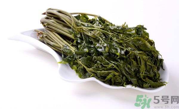 吃香椿要焯水嗎？吃香椿焯水還有營(yíng)養(yǎng)價(jià)值嗎？