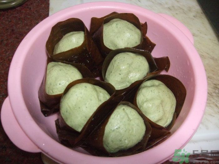 客家艾粄怎么做呢？艾粄怎么做才好吃？