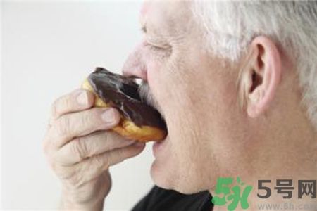 高血脂不能吃什么食物？高血脂要注意什么？