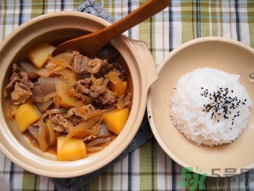 土豆絲和土豆片哪個(gè)更好吃？土豆片可以炒什么？