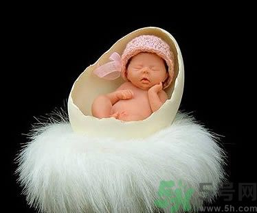  孕婦脖子卡護欄身亡 孕婦外出要注意什么？