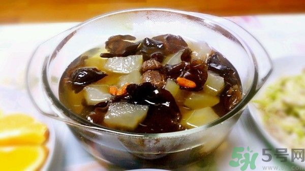 黑木耳可以治便秘嗎？黑木耳有什么食療的方法？