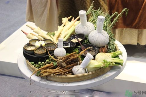 胃潰瘍吃什么藥？調理胃潰瘍的藥有哪些？