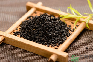 黑芝麻怎么吃可以治白發(fā)？黑芝麻真的能治白頭發(fā)？