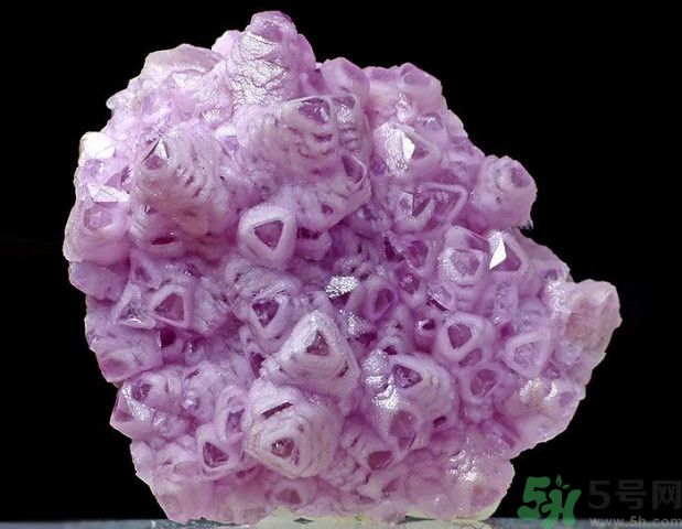 三生石是真的嗎？三生石能保佑姻緣嗎？