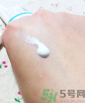 apieu防曬霜怎么樣？apieu防曬霜好用嗎？