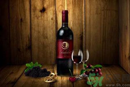 痛風(fēng)可以喝紅酒嗎？痛風(fēng)喝紅酒好嗎？