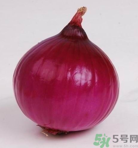 切洋蔥怎么才能流淚？切洋蔥10個(gè)妙招絕對(duì)不流淚！