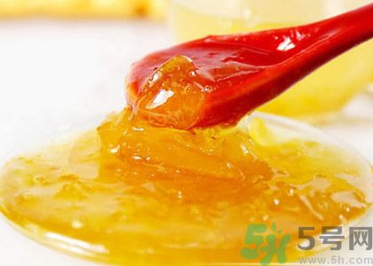 蜂蜜擦臉可以祛斑嗎？蜂蜜祛斑最簡(jiǎn)單的方法