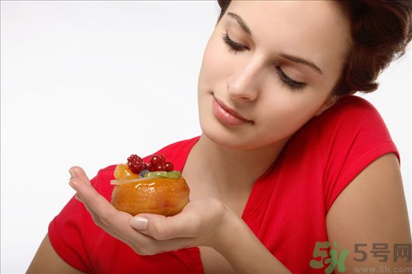 左撇子是天生還是遺傳的？左撇子是天生的嗎？