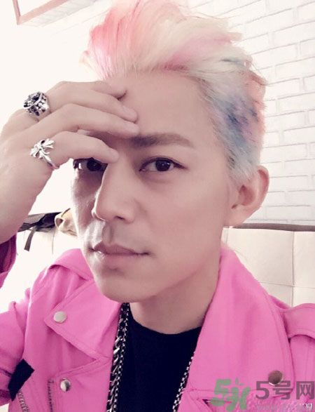 何炅為什么弄彩虹頭？什么是彩虹頭？