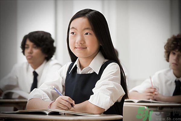 高中生上課容易走神怎么辦？高中生上課如何提高注意力？