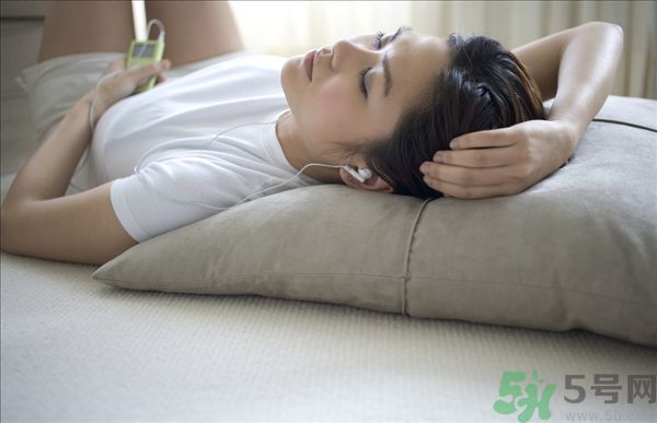 女性吃什么預防泌尿道感染？泌尿道感染不能吃什么？