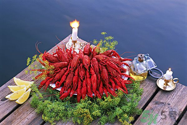 油燜大蝦為什么肉散了？油燜大蝦怎么做肉不散？