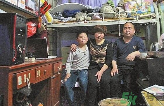 住窩棚夫婦倆十多年堅守女兒失蹤路口 如何預(yù)防孩子走失？