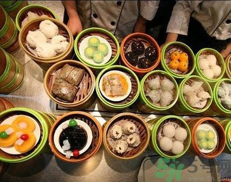 早餐吃面還是包子比較好？早餐吃包子和面健康嗎？