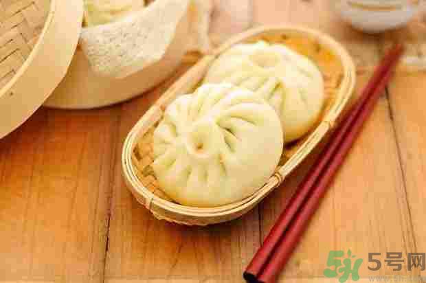 早餐吃面還是包子比較好？早餐吃包子和面健康嗎？