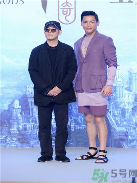 李連杰為什么故意打向佐？向佐是誰(shuí)？