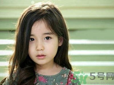 13歲新娘嫁16歲丈夫后懷孕 稱婚姻并非強(qiáng)迫是怎么回事？