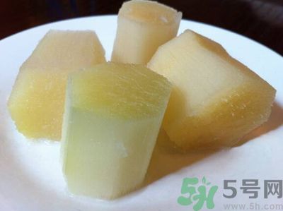 甘蔗中間發(fā)黑可以吃嗎？甘蔗中間發(fā)黑吃了好不好？