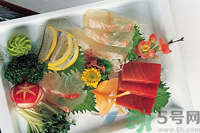 生魚(yú)片的做法是什么？如何自制生魚(yú)片？