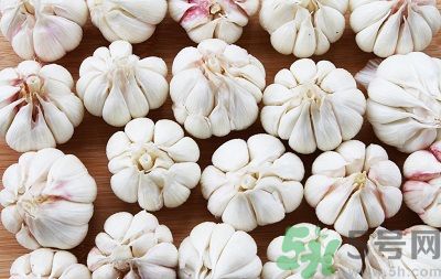拉肚子能吃大蒜？腹瀉能吃大蒜嗎？