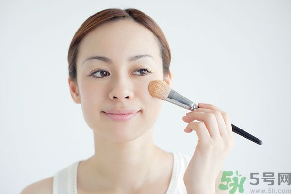 化妝刷如何使用效果好？化妝刷該怎么保養(yǎng)？